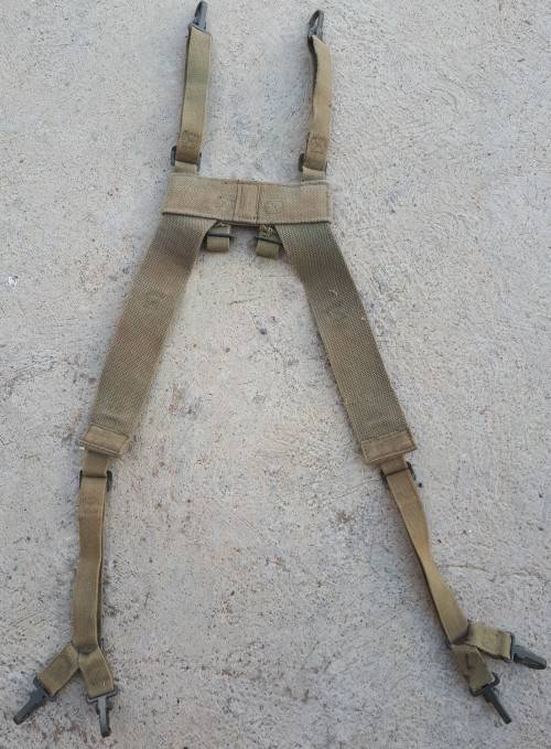 SADF - 70'S PATTERN GREEN CANVAS WEBBING YOKE - ALL CLIPS AND BUCKLES INTACT.
