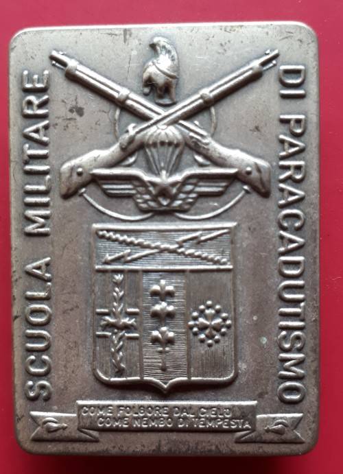 ITALY - MILITARY PARACHUTE (AIRBORNE) SCHOOL - PINS INTACT