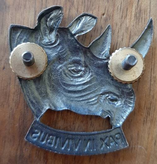 SWATF 101 BATALLION CAP / BERET BADGE - SCREW  INTACT