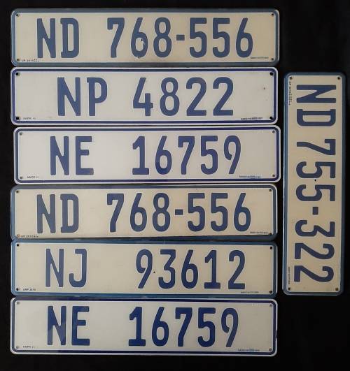 OLD VEHICLE NUMBER PLATE LOT (EX PUB DECOR)