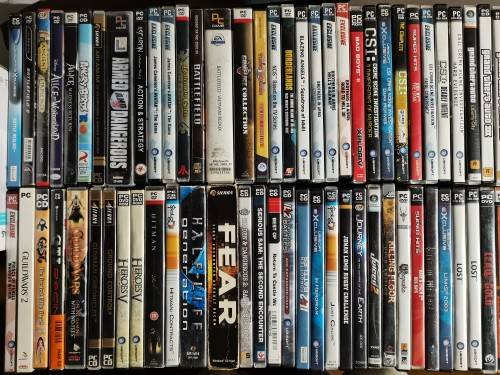 HUGE PC GAMES Lot !!
