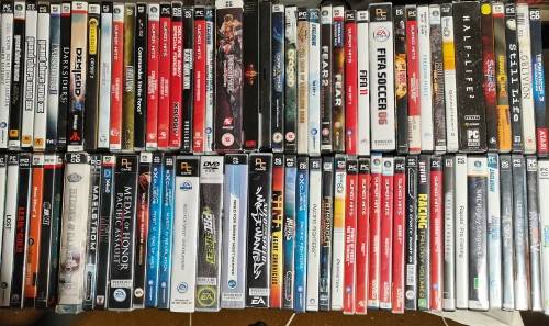 HUGE PC GAMES Lot !!