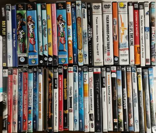 HUGE PC GAMES Lot !!