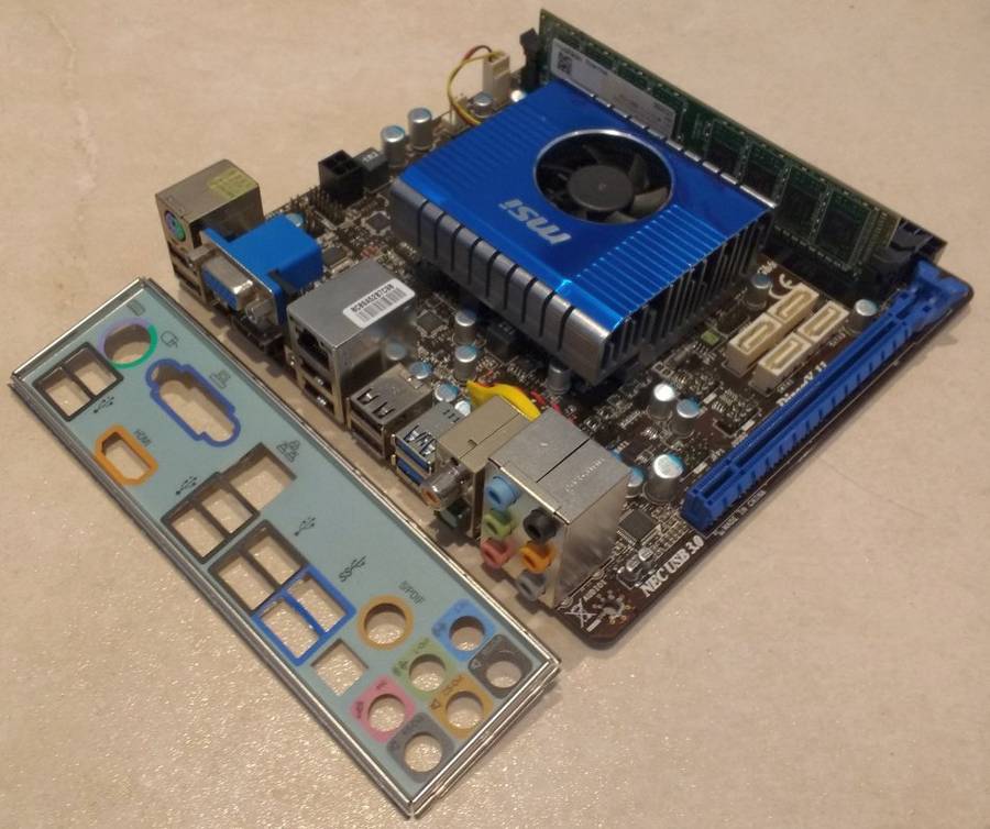 MSI E350IA-E45 mini-ITX motherboard with CPU and RAM