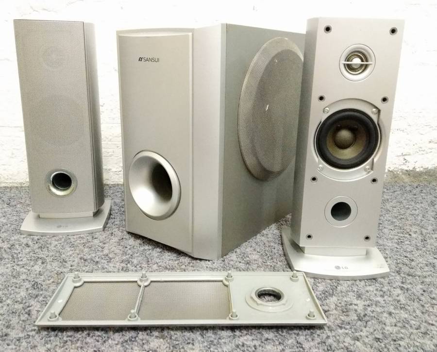 2.1 Speakers : Sansui subwoofer + LG speakers