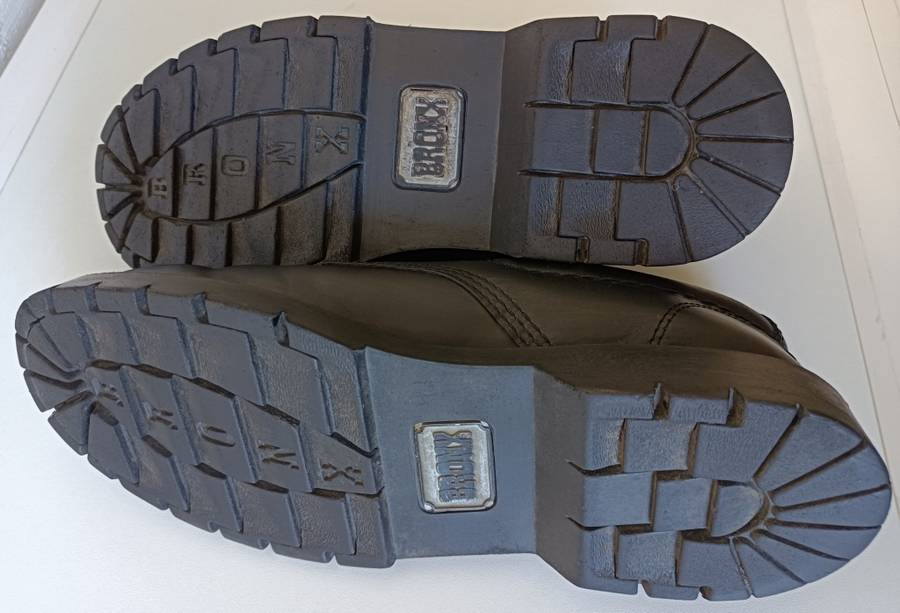 Bronx D1 Men`s Lace Up Shoe | Black genuine leather uppers | Size 10 UK