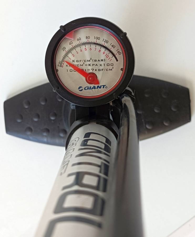 Giant Control Tower 3 pump