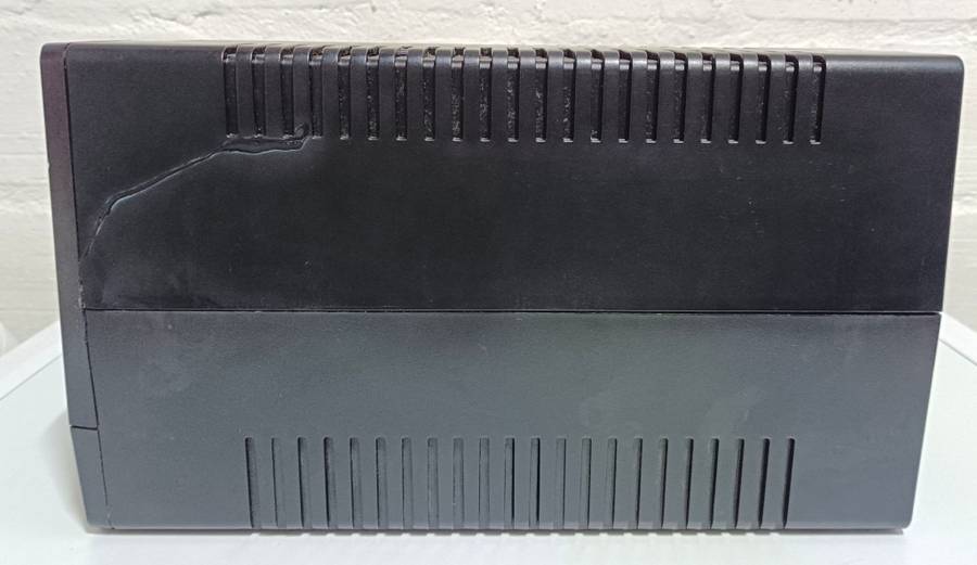 Mecer 2000VA 1200W UPS with SA plugs