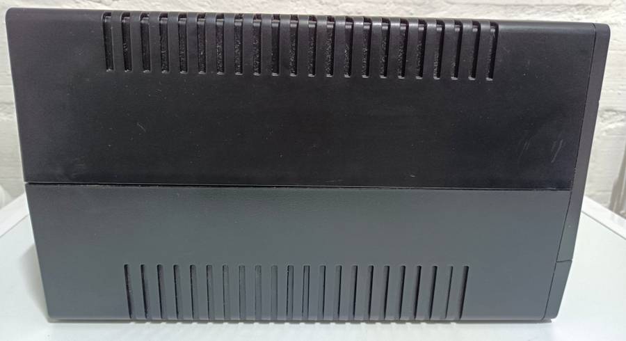 Mecer 2000VA 1200W UPS with SA plugs
