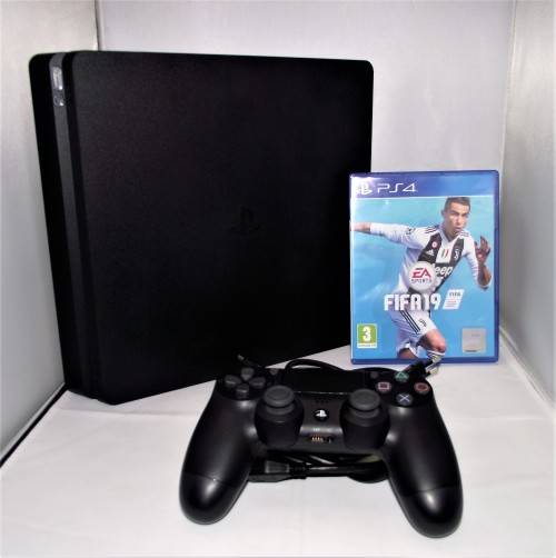 SONY PLAYSTATION 4 500GIG FIFA 2019 1 REMOTE