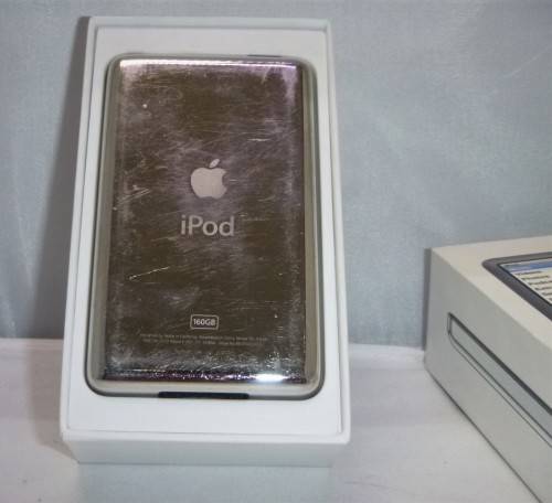 APPLE IPOD 160GB IN BOX