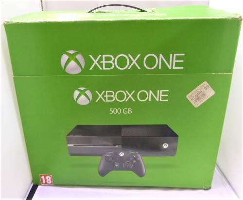 XBOX ONE 500GIG ONE REMOTE + HEAD SET + FIFA 2018