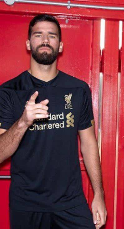 19-20 Liverpool Home Jersey Goalkeeper Black - Large (Short Sleeve)