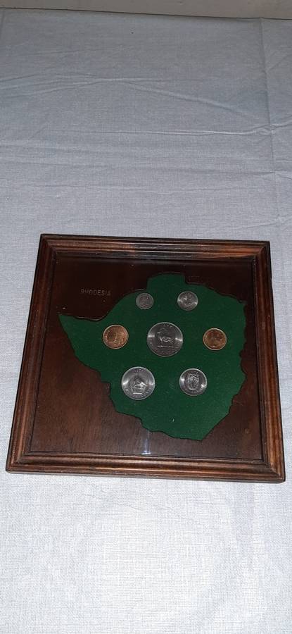 RHODESIAN COIN SET #2  ** Rhodesia Mounted & Framed Short Coin Set **.