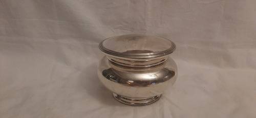 **  Early 20 Century : Derby English Silverplate E.P.N.S Tea Caddie (11 cm).**