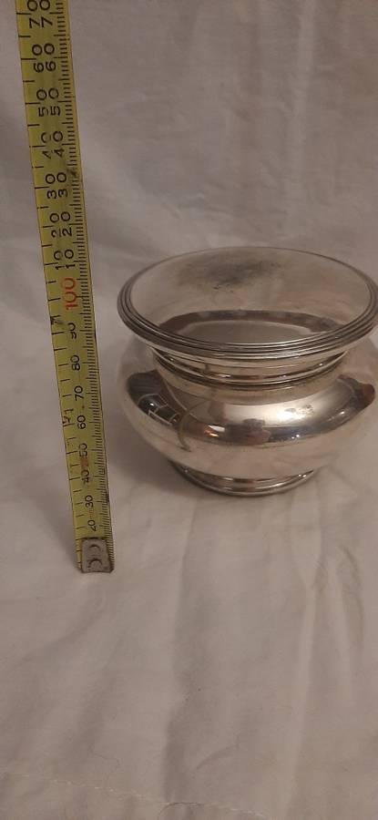 **  Early 20 Century : Derby English Silverplate E.P.N.S Tea Caddie (11 cm).**