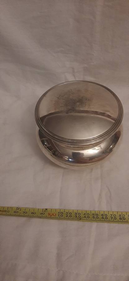 **  Early 20 Century : Derby English Silverplate E.P.N.S Tea Caddie (11 cm).**
