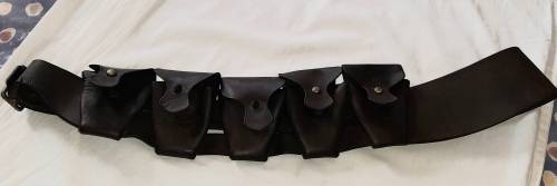 ** ORIGINAL- WW2  South African .303 Leather Ammunition Bandolier (Union Marked 1942).**