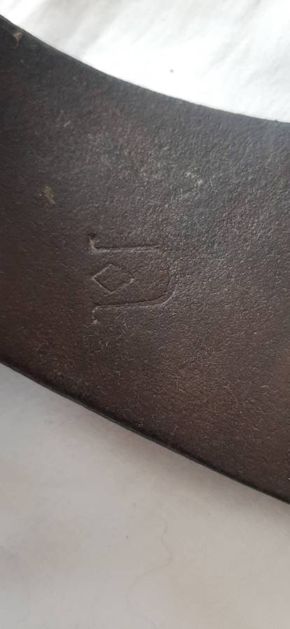 ** ORIGINAL- WW2  South African .303 Leather Ammunition Bandolier (Union Marked 1942).**