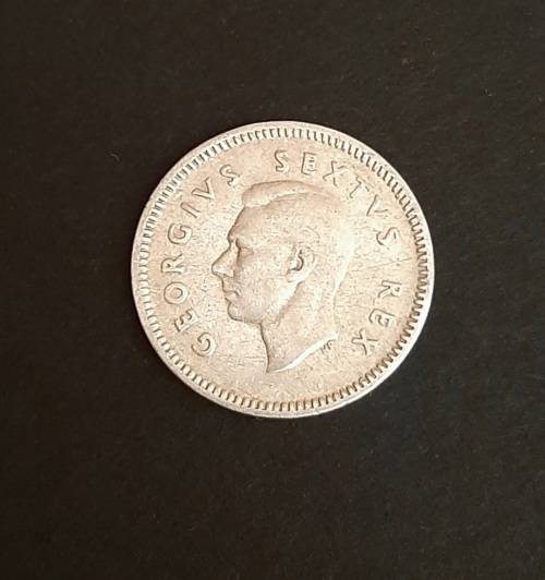 ** 1948 South Africa Silver 3 Pence Coin (VF).**