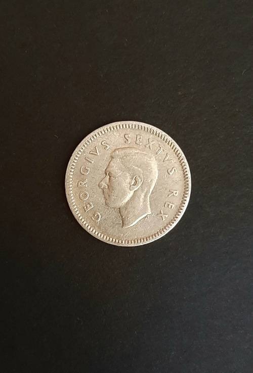 ** 1948 South Africa Silver 3 Pence Coin (VF).**