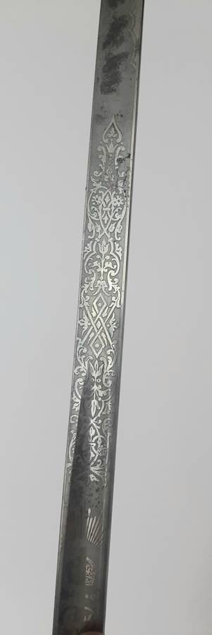** WWI  KGV British 1897 Pattern Infantry Officer`s Sword w/ Scabbard.**