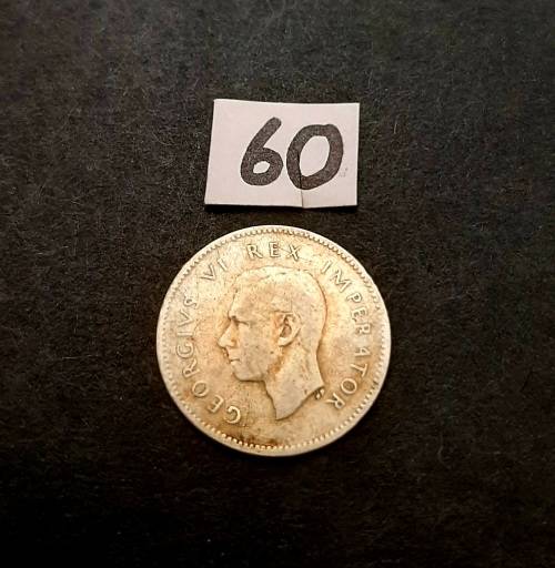 ** 1945 South Africa Silver 3 Pence Coin #60   (F).**