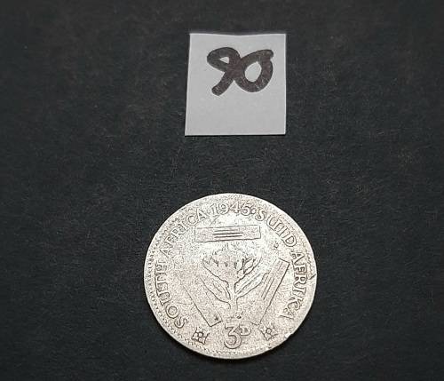 ** 1945 South Africa Silver 3 Pence Coin #90  (F).**