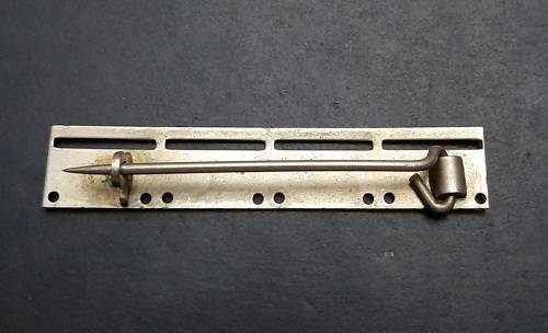 ** Miniature 4 Medal Suspension Mounting Bar w/ Pin (6 cm).**