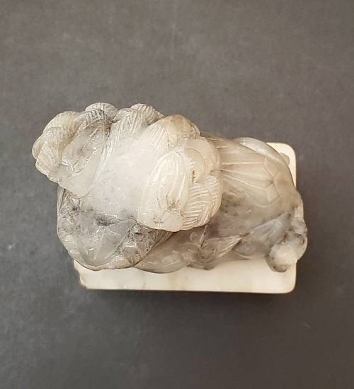 STUNNING : Grey Marble Foo Dog Statuette (18cm x11cm)