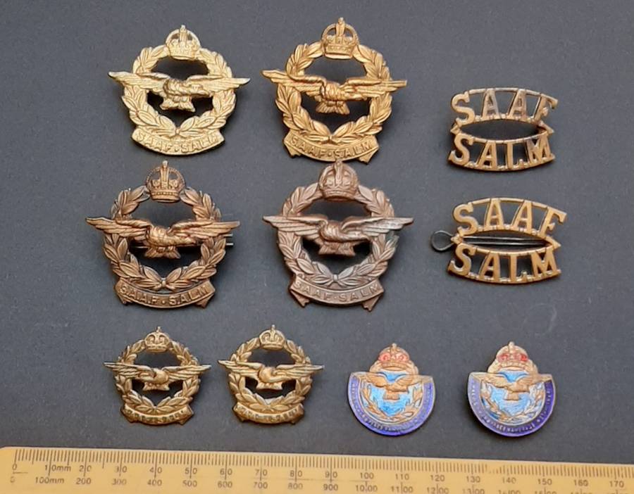 **Lot : WW2 SAAF Brass Insignia Assortment x10 Pcs  **