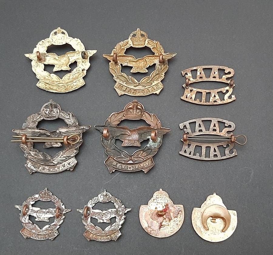 **Lot : WW2 SAAF Brass Insignia Assortment x10 Pcs  **