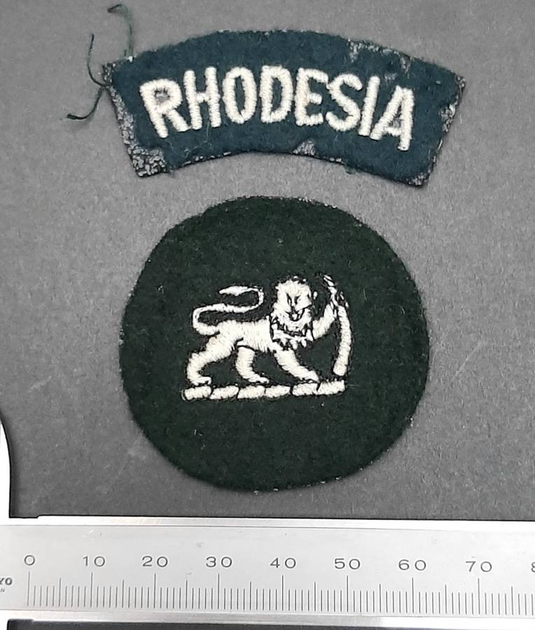 **Rhodesian Bush War: 1970s Rhodesian Army Step-out  Title & Sgt-Major Rank Insignia**