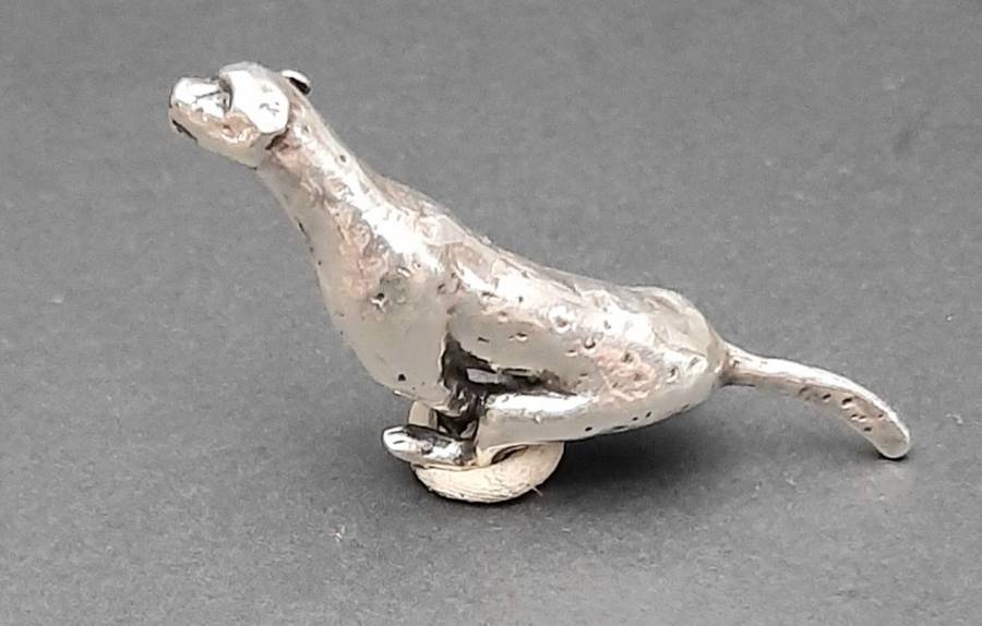 **STUNNING: .925 Silver Cheetah 1960s Figurine (31.82 gram).**