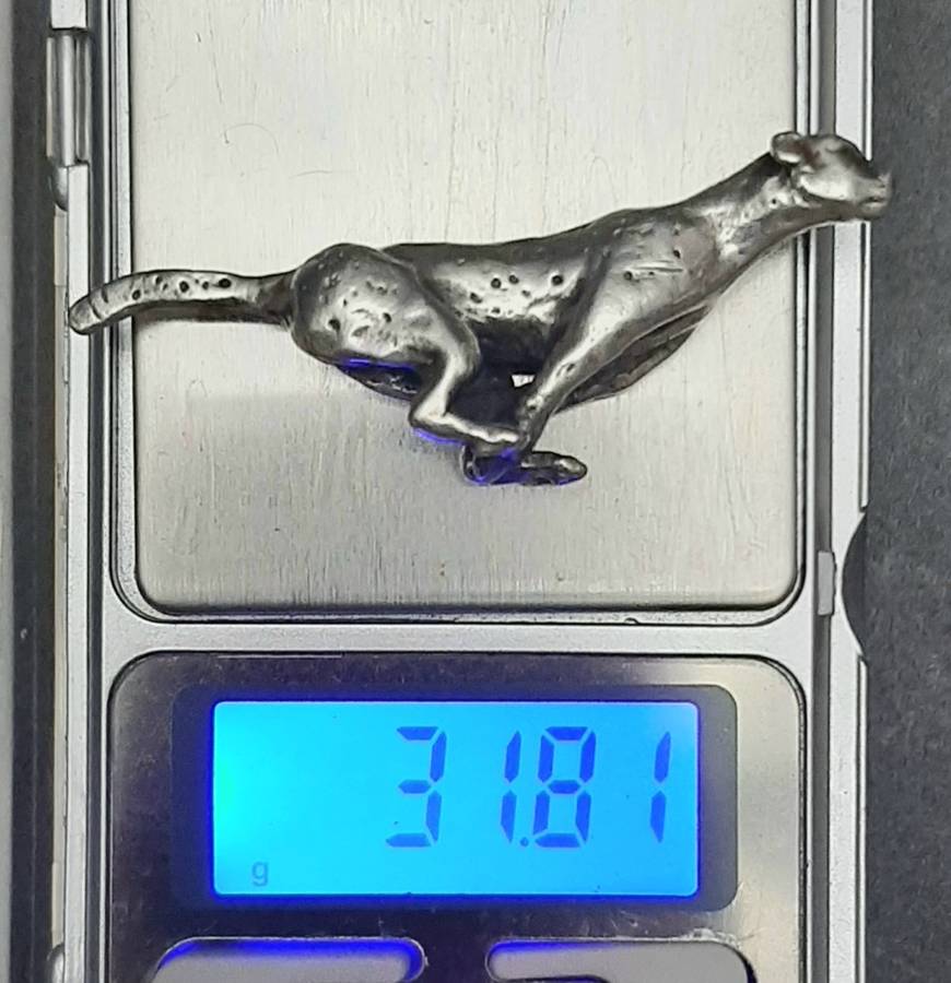 **STUNNING: .925 Silver Cheetah 1960s Figurine (31.82 gram).**