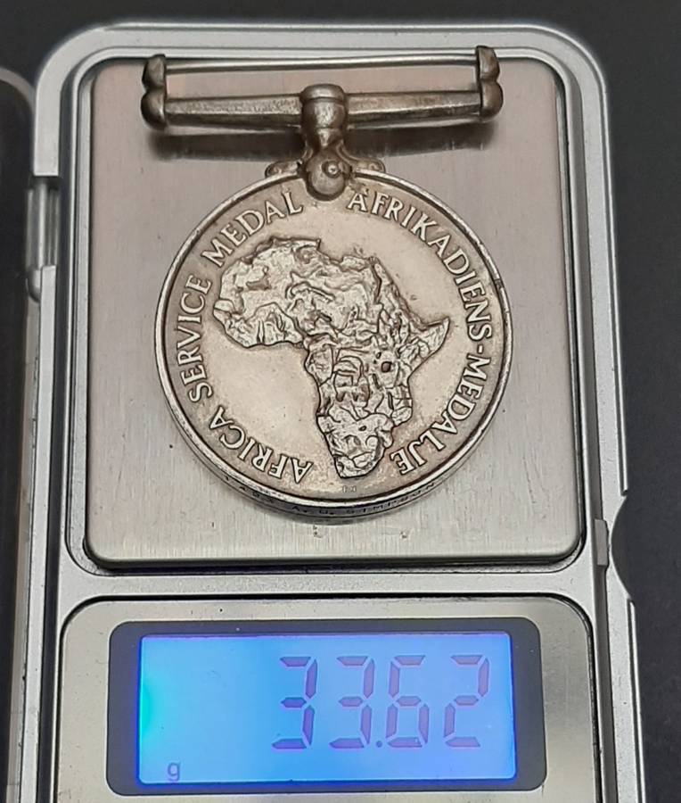 **WW2: .925 Silver Africa Service Medal (33.62 g).**