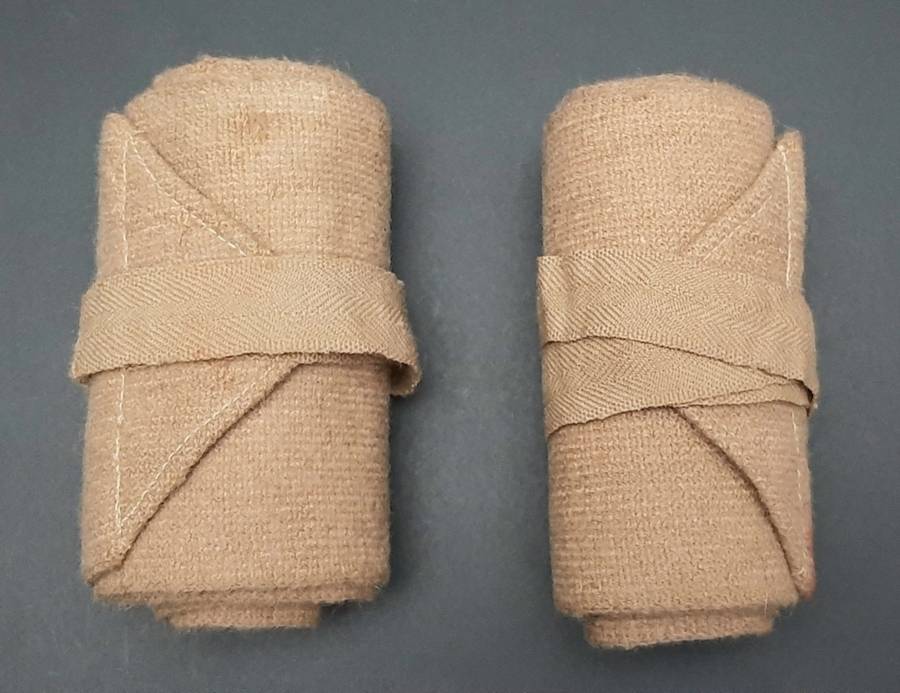 **WW2 : Rhodesian Army Wool Blend Boot Puttees x2 (Complete).**