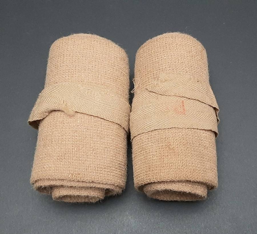 **WW2 : Rhodesian Army Wool Blend Boot Puttees x2 (Complete).**