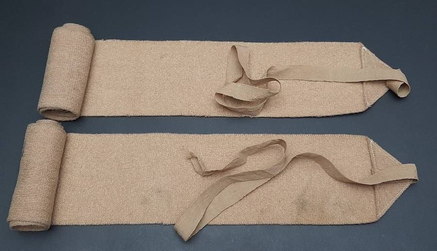 **WW2 : Rhodesian Army Wool Blend Boot Puttees x2 (Complete).**