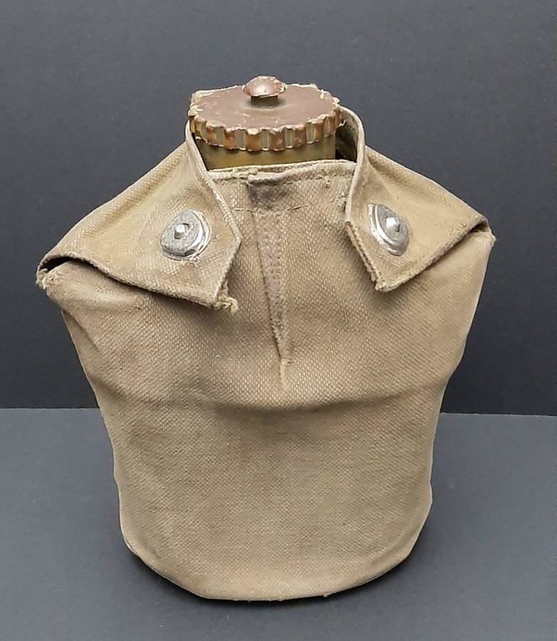 **Rhodesian Bush War: 1970s Rhodesian Army Patt. 61 Canteen w/ Cover.**