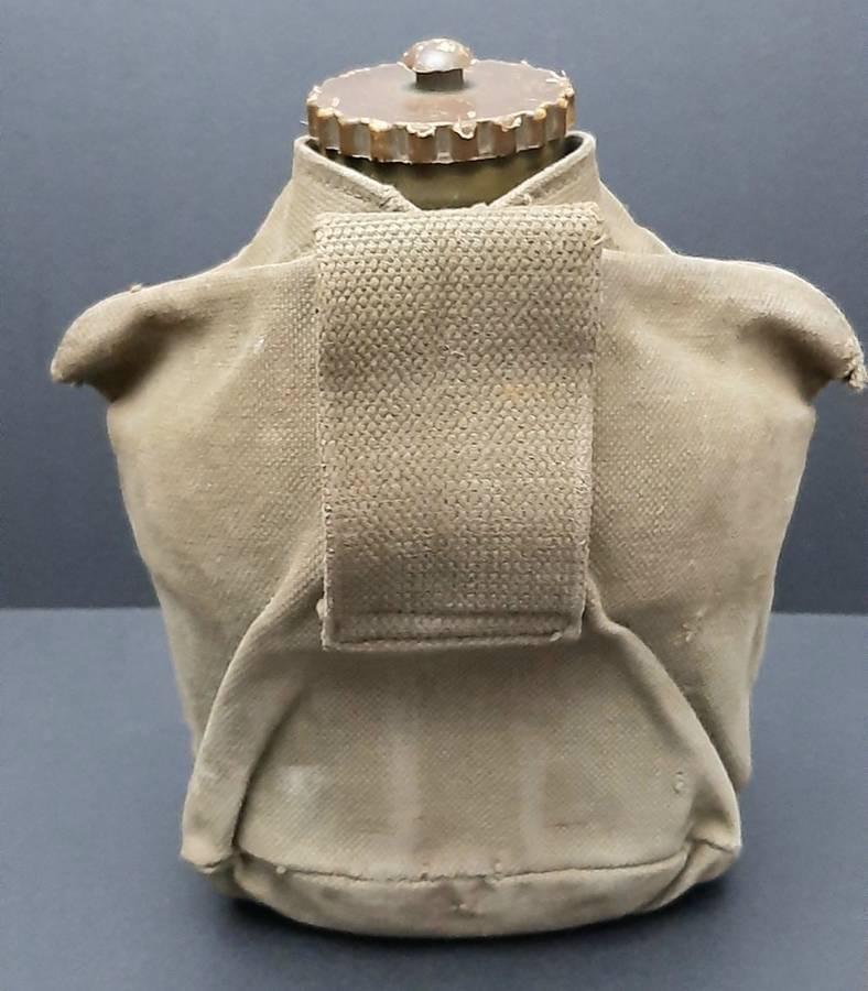 **Rhodesian Bush War: 1970s Rhodesian Army Patt. 61 Canteen w/ Cover.**