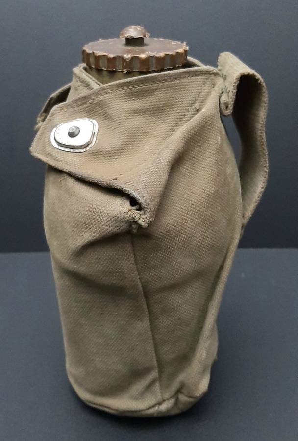 **Rhodesian Bush War: 1970s Rhodesian Army Patt. 61 Canteen w/ Cover.**