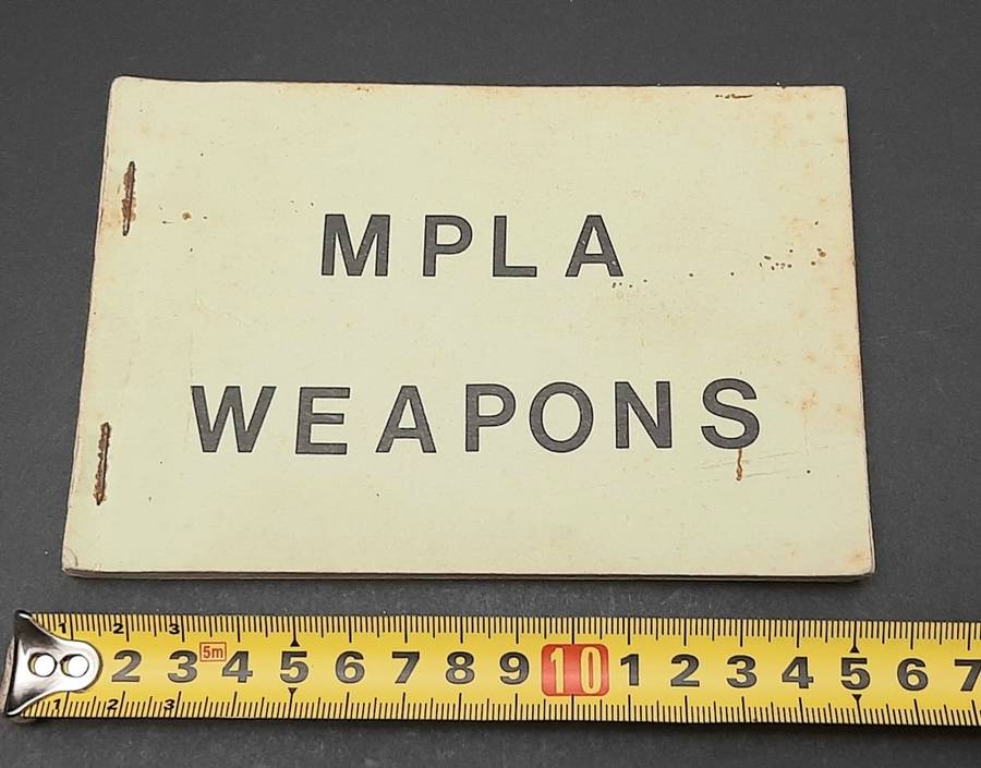 **Border War : 1980s SADF Operation Hooper/ Modular MPLA Weapons ID Booklet (USED).**