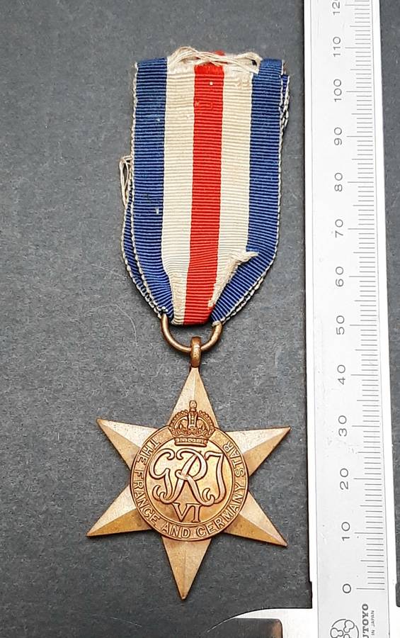 **RARE: WW2 France & Germany Campaign Star Medal w/ Ribbon #2 (British Issue).**