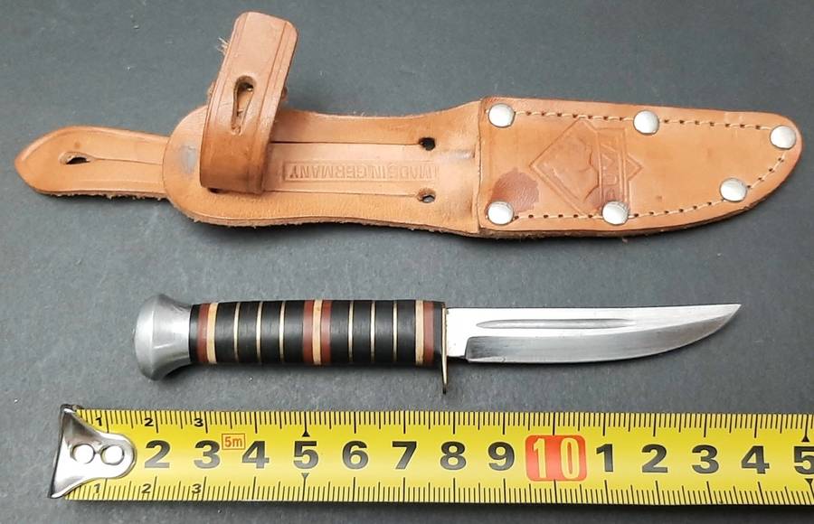 **1970s Puma Mini -Hunter`s Pocket Fob Knife w/ Scabbard (14cm).**