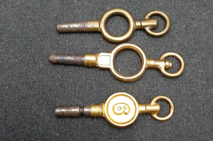 19th century J.W. Benson et al. pocket watch adjustment keys x3