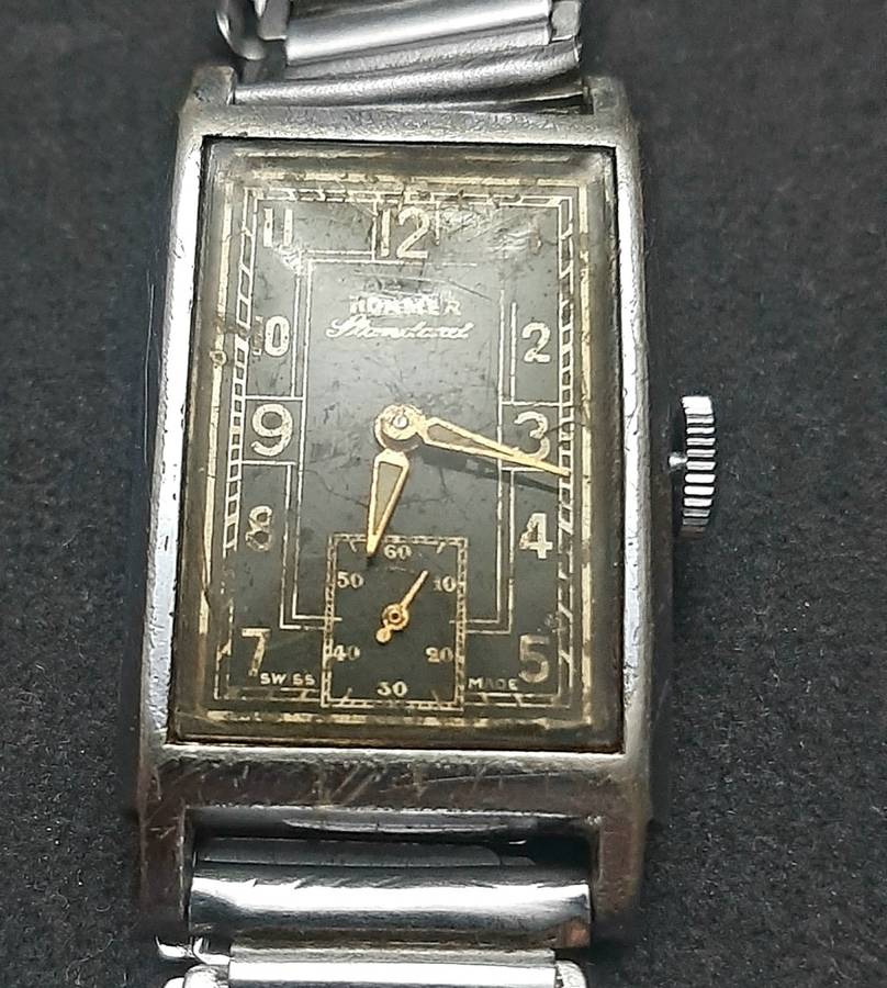 **WW2 : 1940s Roamer 'Standard ' Swiss 15 Jewel Tank Watch w/ Bonklip Bracelet ( TESTED).**