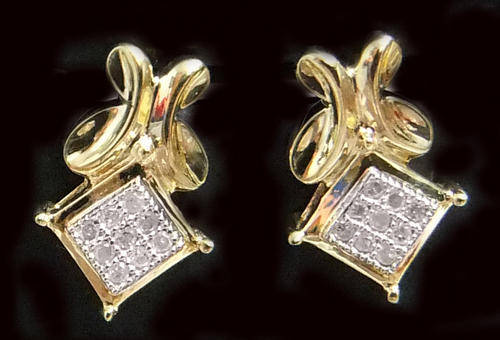 100% REAL, SOLID 10KT YELLOW GOLD NATURAL DIAMONDS EARRINGS