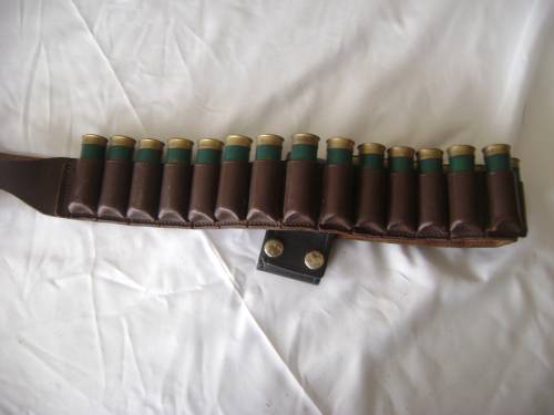 GUN BELT IN VERY GOOD CONDITION - SEE PICTURES