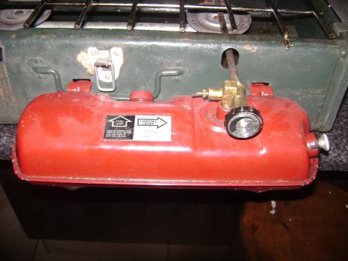 COLEMAN PARAFFIN STOVE IN GOOD CONDITION